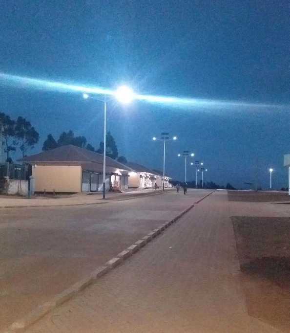 阳江市非洲科特迪瓦太阳能路灯工程